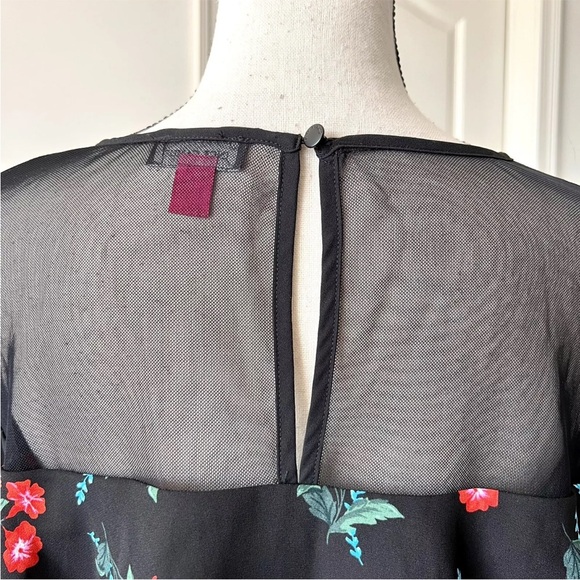 VINCE CAMUTO Floral Mesh Yoke Oversized Blouse Size Small - Picture 12 of 14